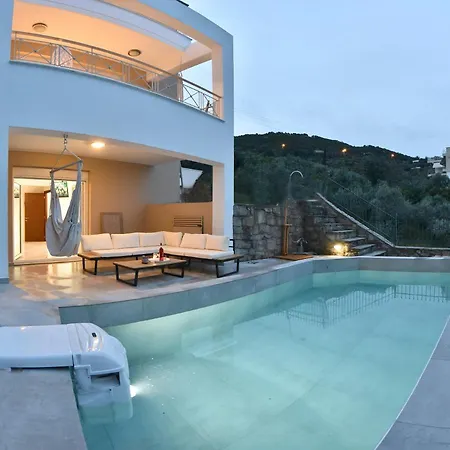 Sunrise Luxury Pool Villa *