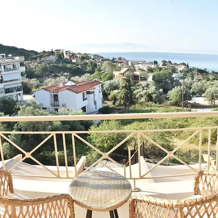 Sunrise Luxury Pool * Palaiontsiflikion