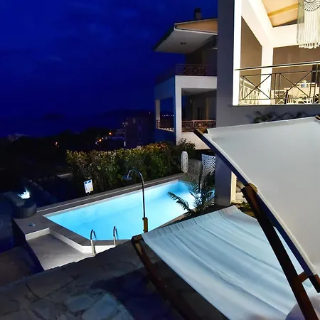 Sunrise Luxury Pool Villa *