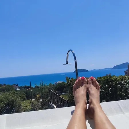 Sunrise Luxury Pool Palaiontsiflikion